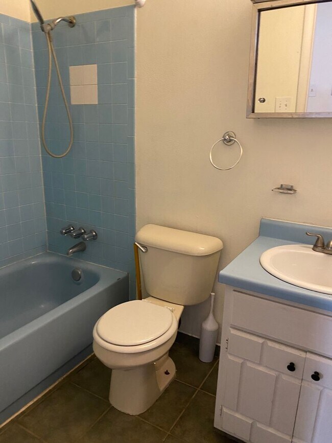 Building Photo - Available Soon!