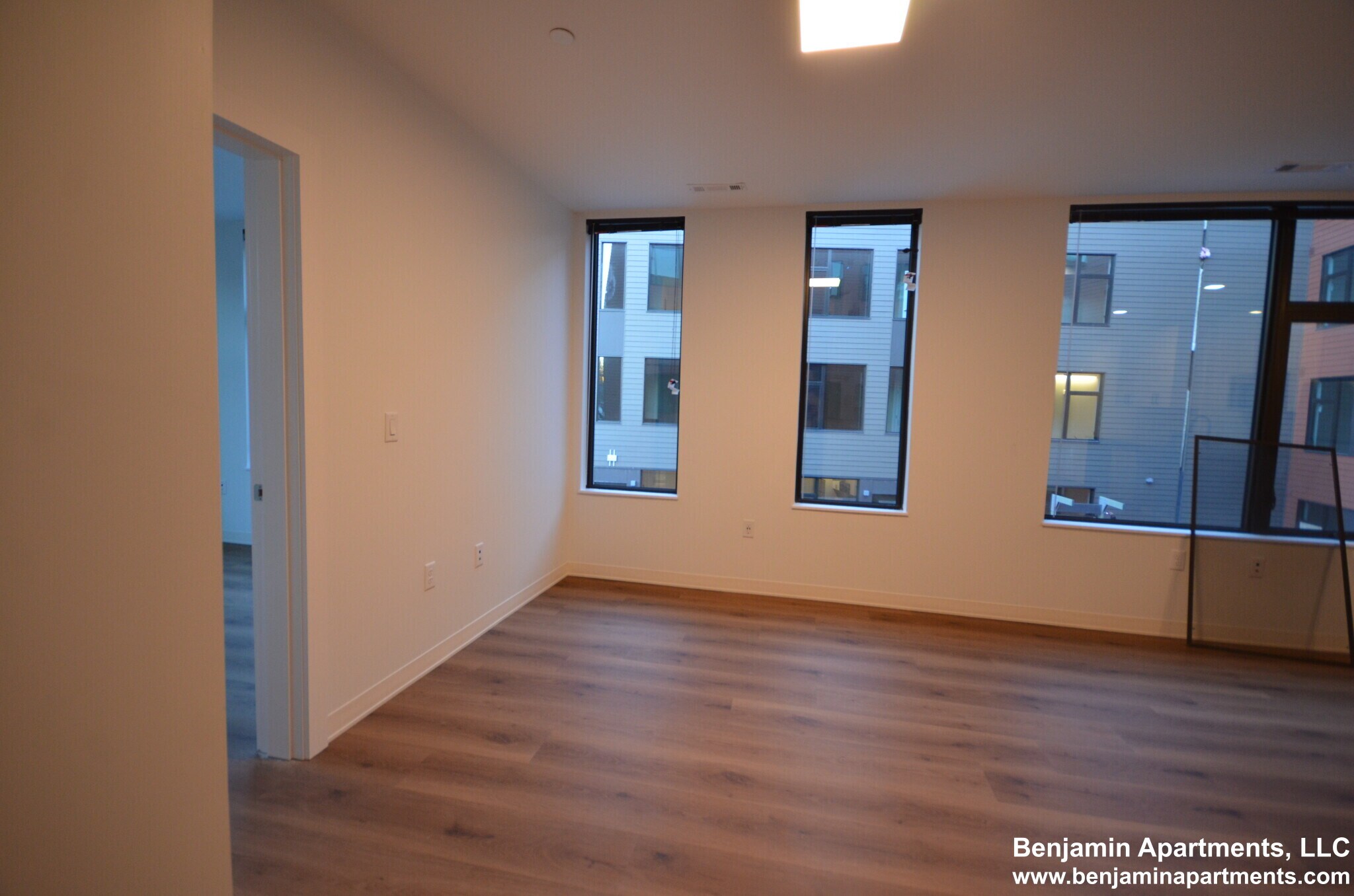 Building Photo - 89 Brighton Ave