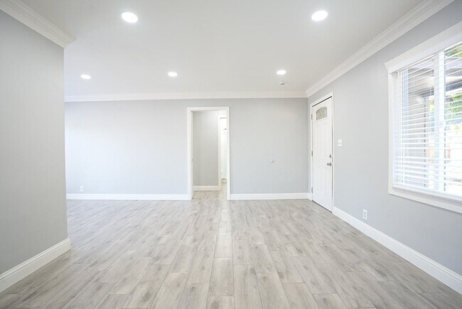 Building Photo - Charming Three Bedroom Westwood Napa Home