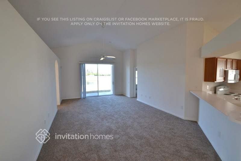 Building Photo - 12257 S Bridge Terrace