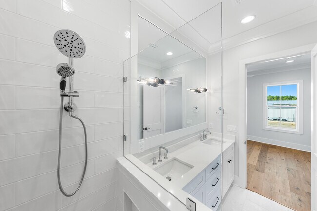 Building Photo - 520 S County Hwy 393