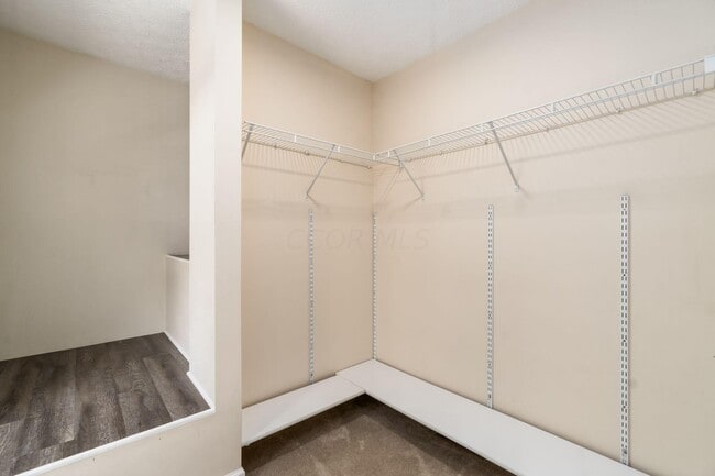 Building Photo - 1383 Pansy St