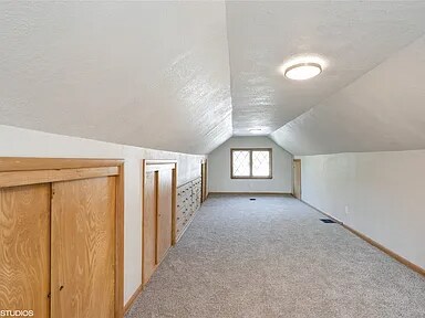 Building Photo - 3215 E 8th St