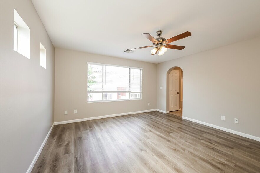 Building Photo - 9931 Morpeth St