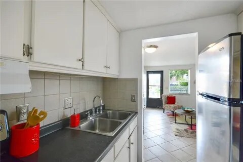 Building Photo - 2600 N Paula Dr