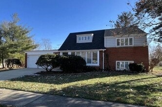 Building Photo - 18453 Clyde Rd