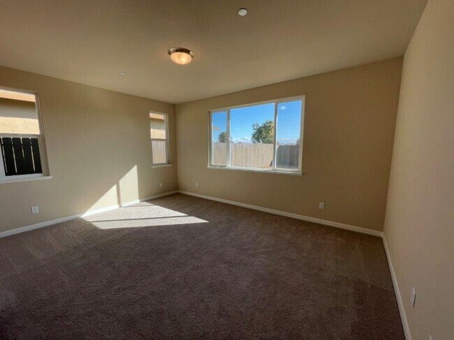 Building Photo - Great Galt 3 Bedroom