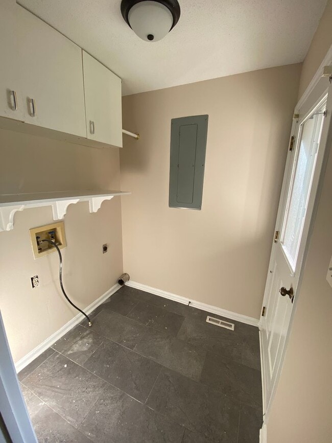 Building Photo - Wendell Single Family Ranch