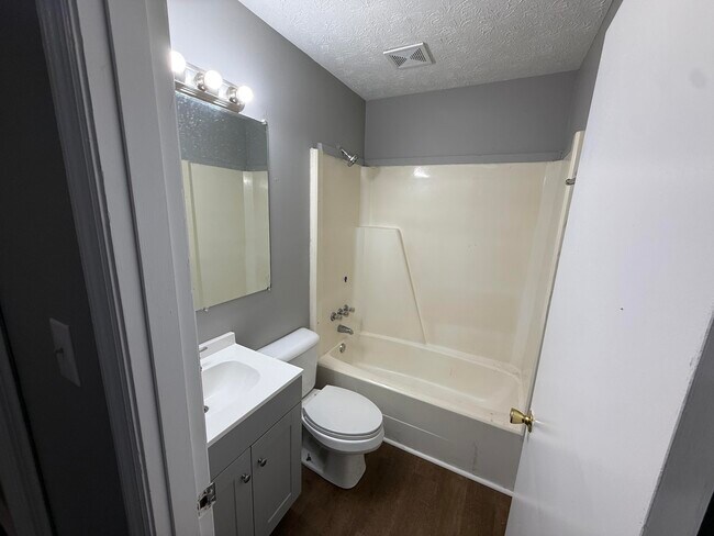 Building Photo - 3705 Crosby Dr