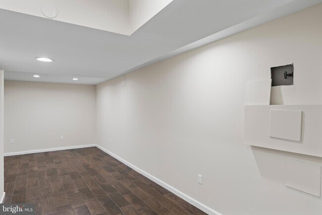 Building Photo - 17004 Cashell Rd