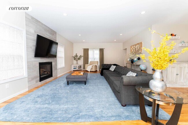 Building Photo - 9 Dayton Ave