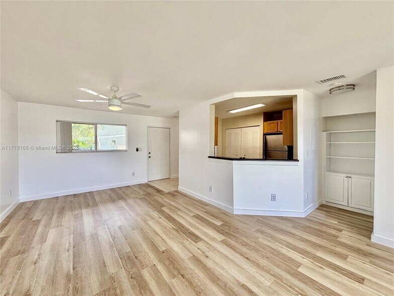 Building Photo - 3477 NW 44th St