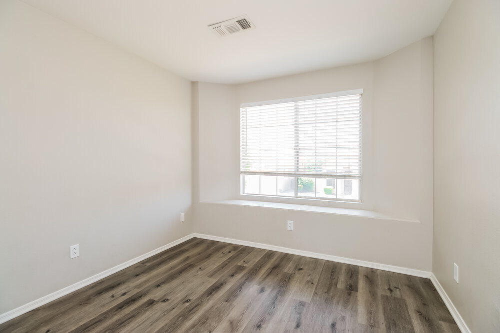 Building Photo - 645 S Balboa