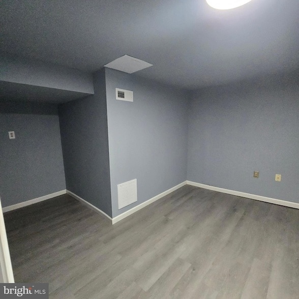 Building Photo - 21676 N Essex Dr