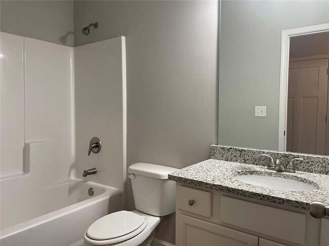 Building Photo - 2140 Adam Acres Dr