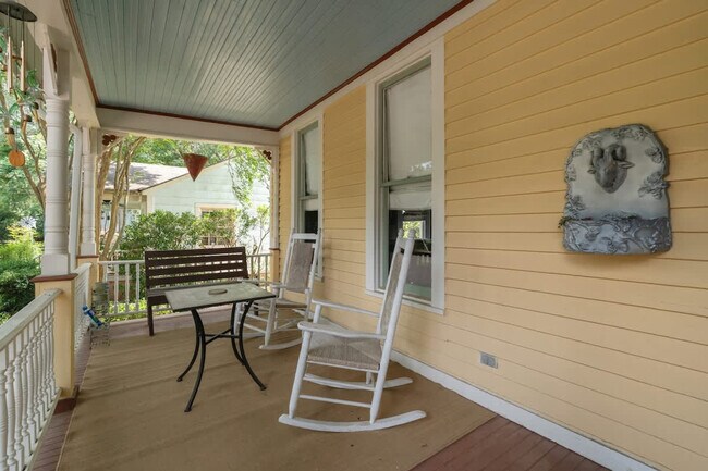 Building Photo - 509 Dabbs St