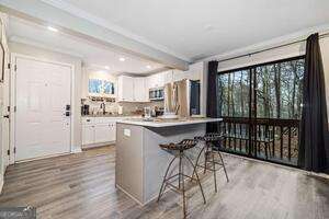 Building Photo - 2501 Fairway Oaks