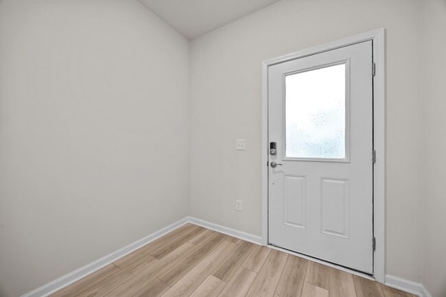 Building Photo - 929 Clearhaven Ln