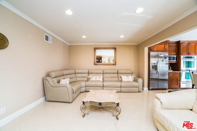 Building Photo - 29303 Stadia Hill Ln