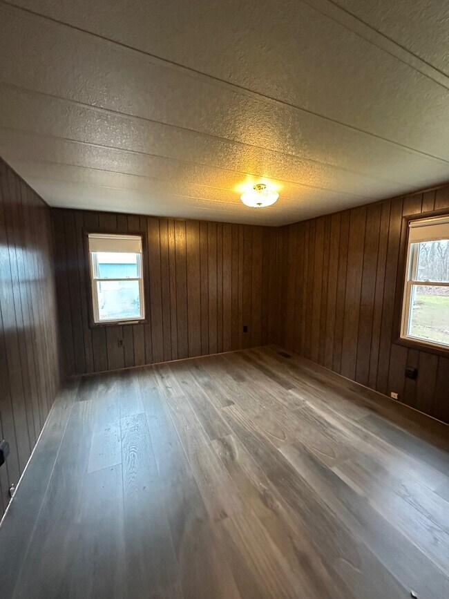 Building Photo - 5824 141st Ave