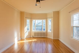Interior Photo - Garden Court