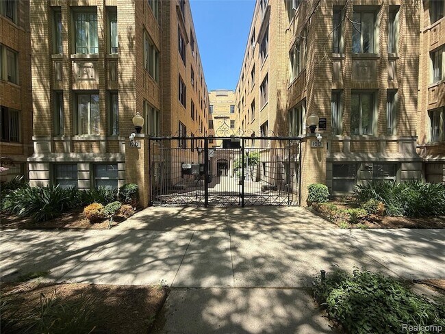 Building Photo - 120 Seward Ave