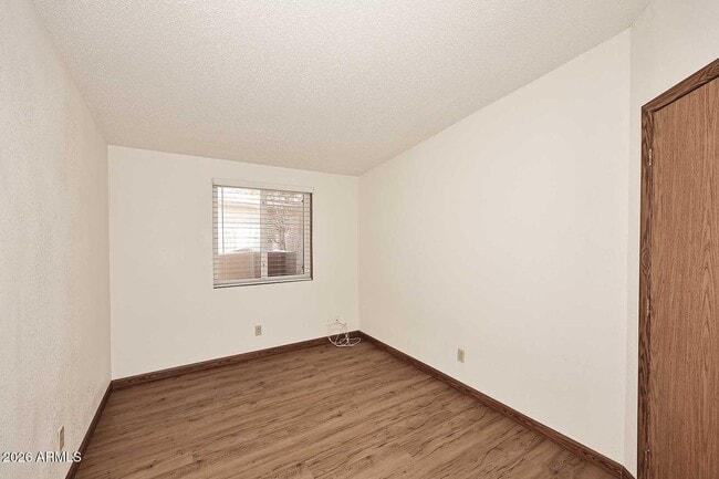 Building Photo - 6249 S Pinehurst Dr