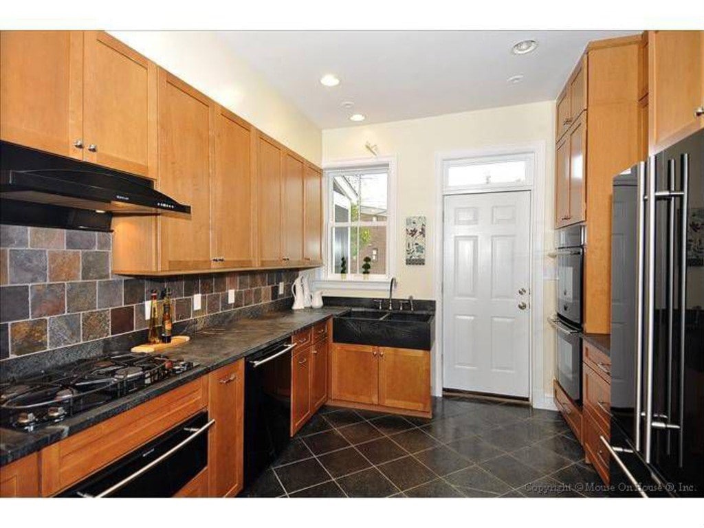 Chef's Kitchen - 134 N Carolina Ave SE