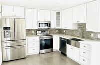 Building Photo - 1421 NW 122nd Terrace