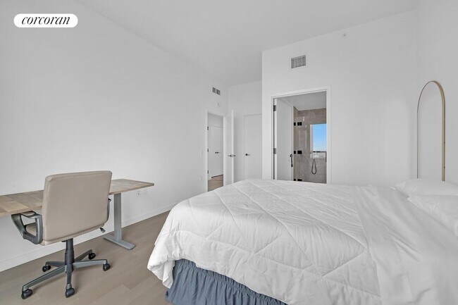 Building Photo - 380 4th Ave