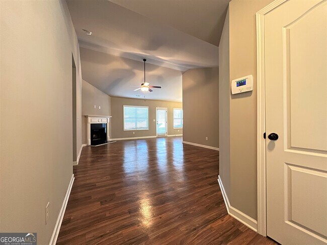 Building Photo - 3143 Legacy Glen Path