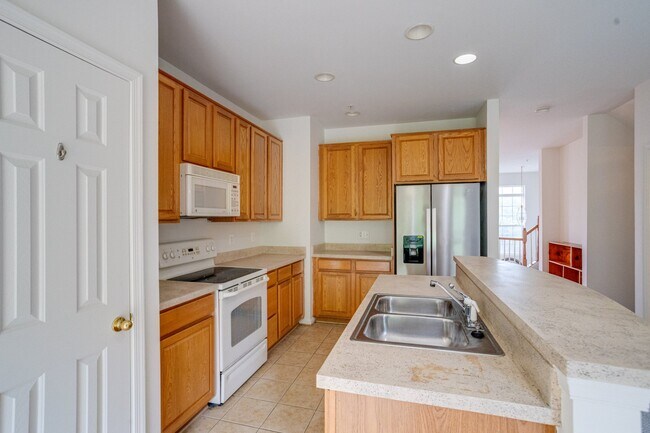 Building Photo - 103 Buttonwood Ct