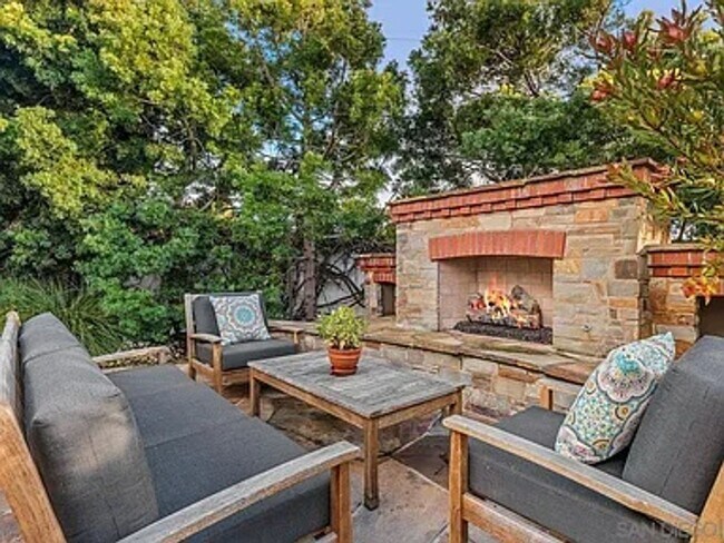 Building Photo - Ideal Location w/ Ocean Views - Perfect Spot for Del Mar Racing Season