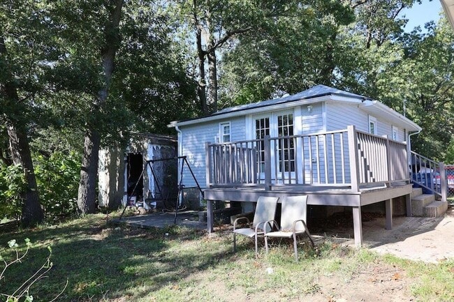 Building Photo - 4717 Willow Dr