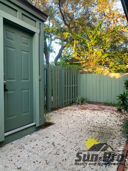 Building Photo - 136 Pine Cone Trl