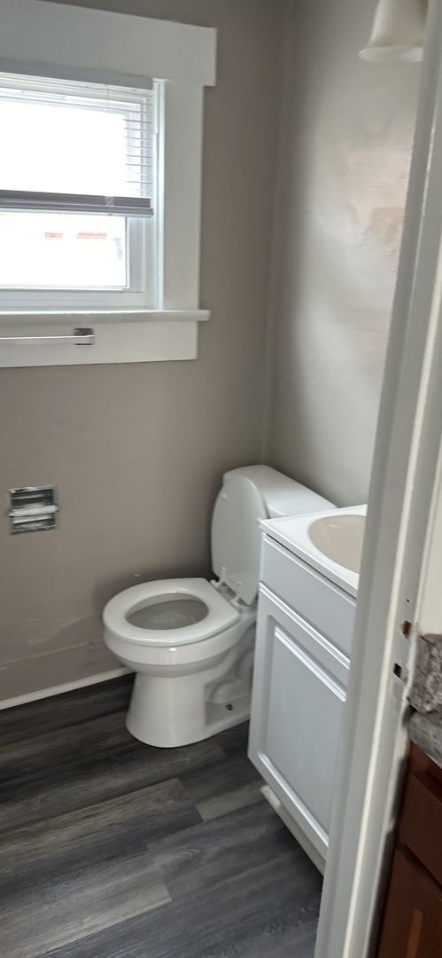 Building Photo - **Deposit Special $500** 526 Brandt 3BR/1B...