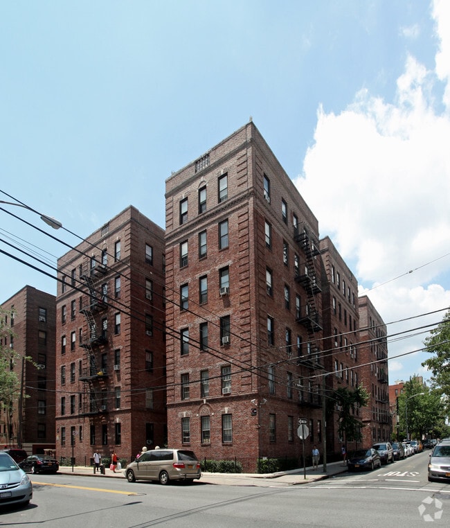 The BroadMoor 4196 Gleane St Elmhurst NY 11373 Apartment Finder