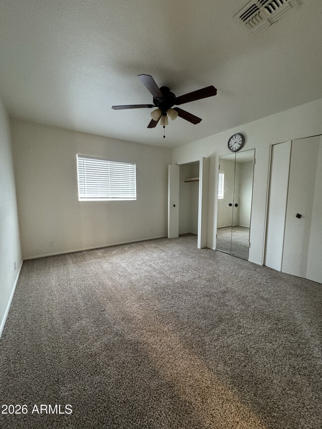 Building Photo - 5444 E Pinchot Ave