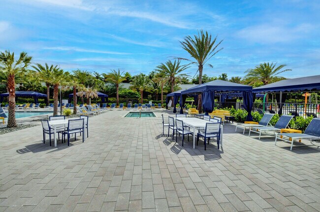 Building Photo - 17222 Blue Bayou Dr