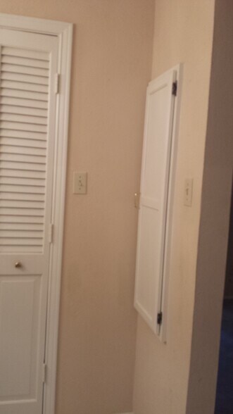 iron board - 2304 Canyon Valley Trl