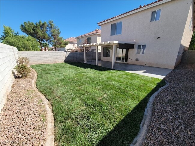 Building Photo - 9760 Ocotillo Falls Ave