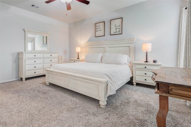 Building Photo - 23810 Rivage Ridge Dr