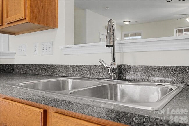 Building Photo - 7371 Laurel Valley Rd