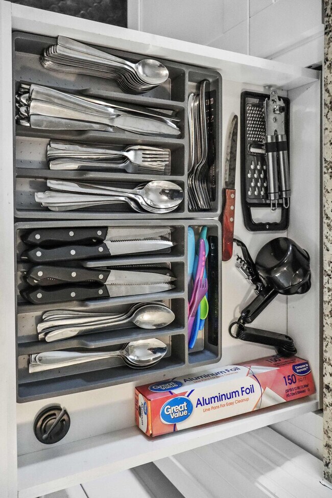 Building Photo - 3321 Charleston St