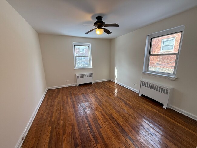 Building Photo - 194-01 37th Ave