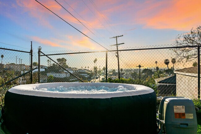 Building Photo - 5551 Churchward St