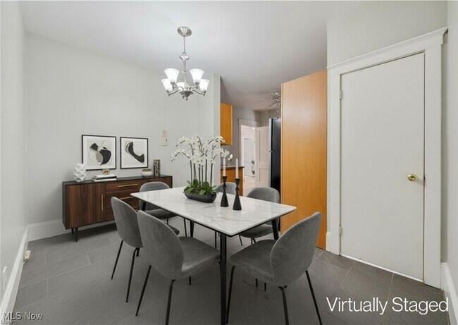 Building Photo - 12037 Lake Ave