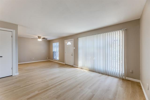 Building Photo - 1733 R Avenue