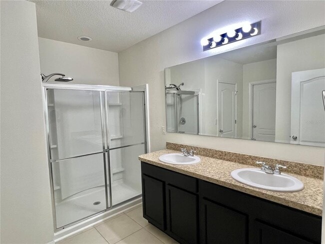 Building Photo - 1512 Diamond Loop Dr