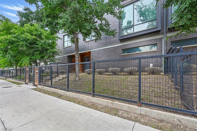 Building Photo - 2280 N Fitzhugh Ave